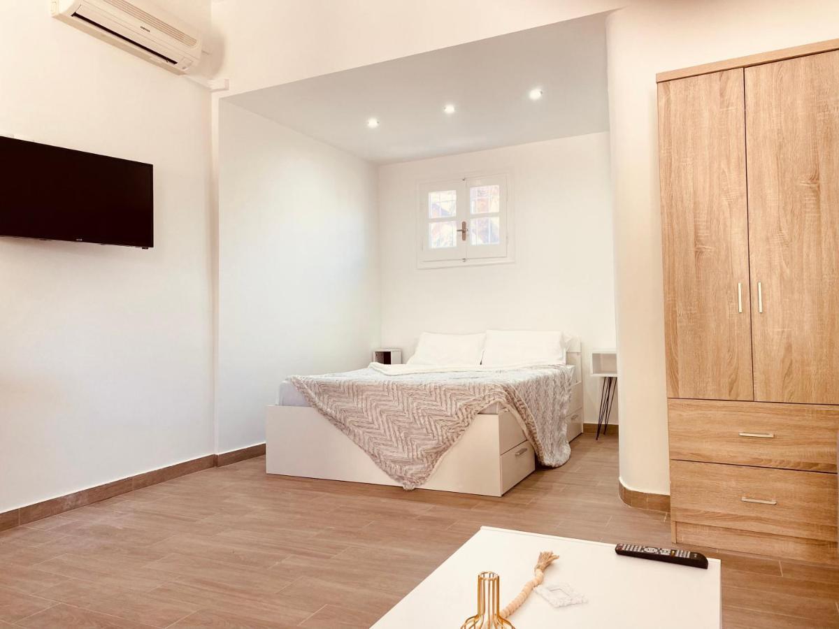 Louvros Luxury Suites Dassia  Dış mekan fotoğraf