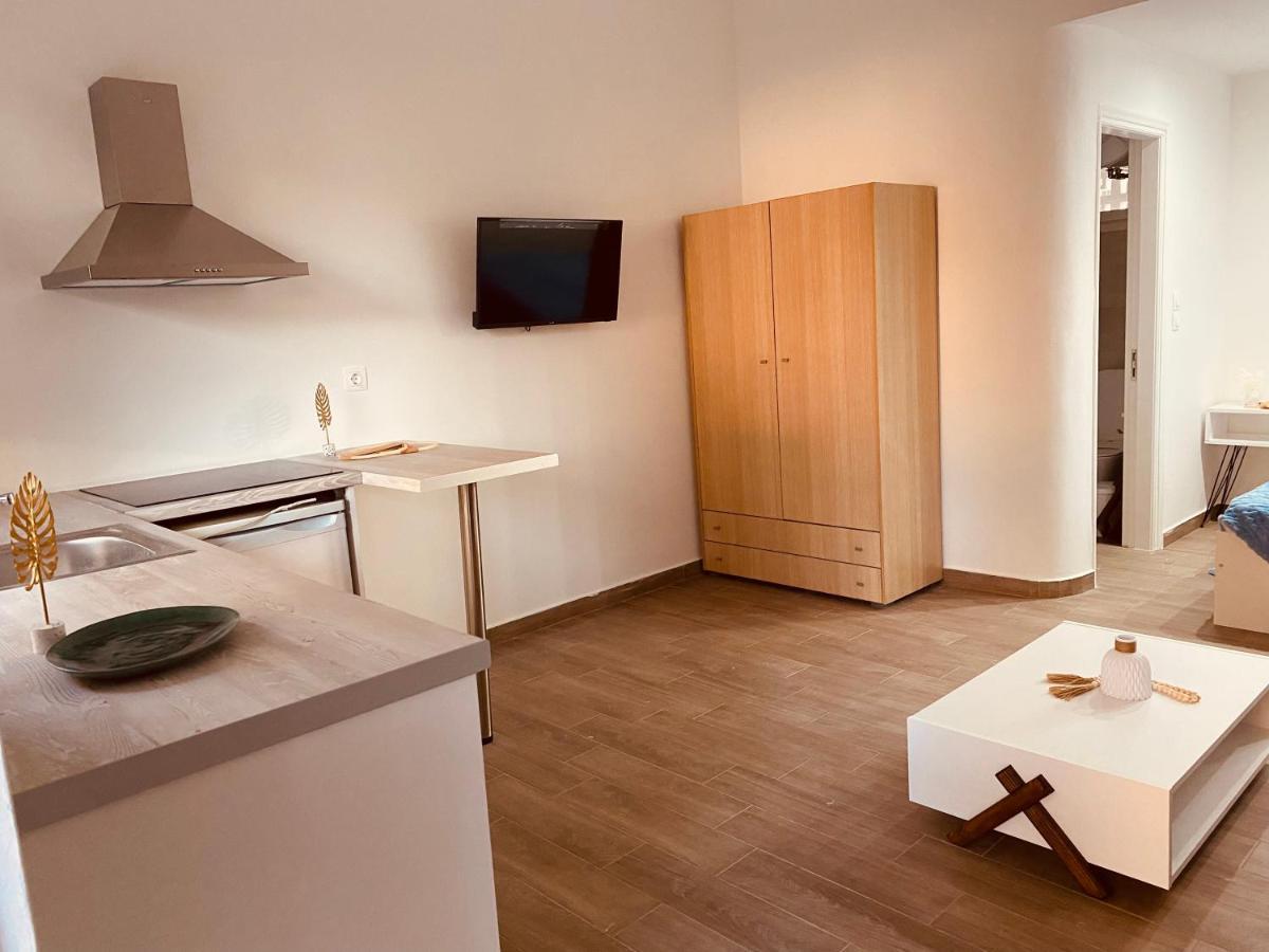 Louvros Luxury Suites Dassia  Dış mekan fotoğraf