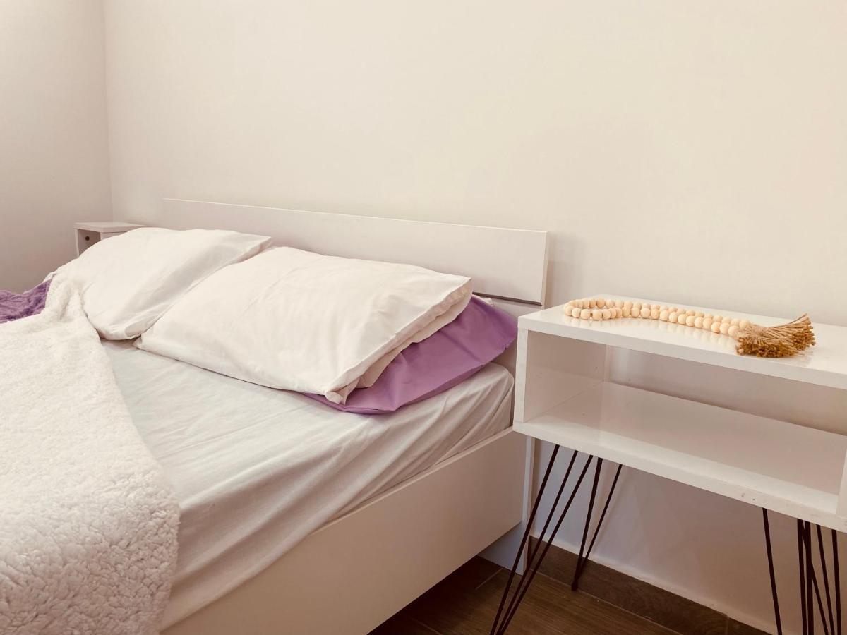 Louvros Luxury Suites Dassia  Dış mekan fotoğraf