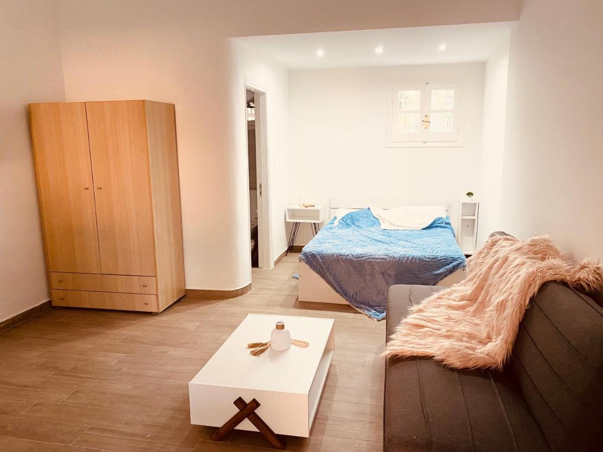 Louvros Luxury Suites Dassia  Dış mekan fotoğraf